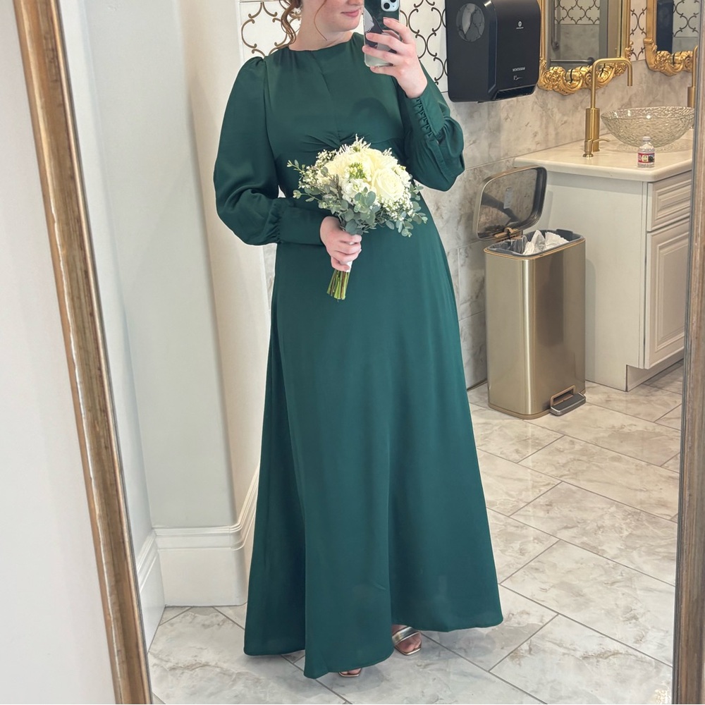 Emerald Green Bishop Sleeve Gown for Weddings - Picture 7 of 8